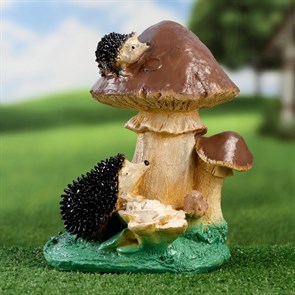 Садовая фигура "Ежики на грибке" 30 см