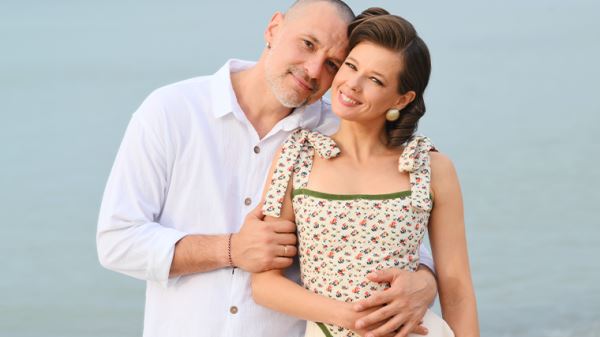 «С наступающим!» — Катерина Шпица объявила о второй беременности