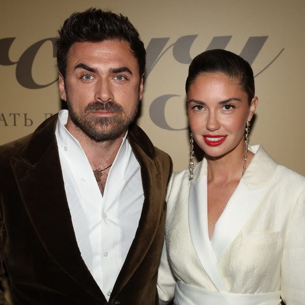 Агата Муцениеце вновь стала мамой