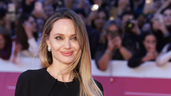 Голливуд — все: Анджелина Джоли собирает чемоданы